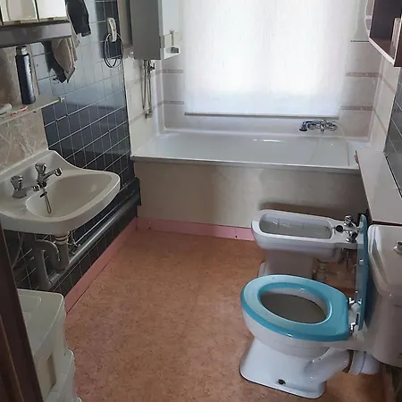 Colocation Maison Rue Large 게스트하우스 *